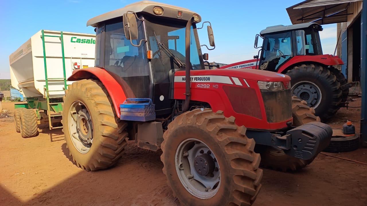 Trator Massey Ferguson 4292 • 2012 Usado Venda